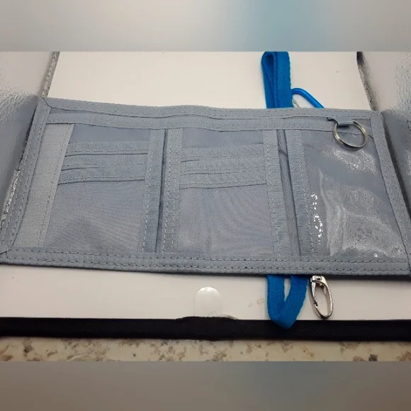 Santa Christmas Nylon  Bi Fold Wallet with Belt Clip + Laynard 3"×5" New - Picture 5 of 10